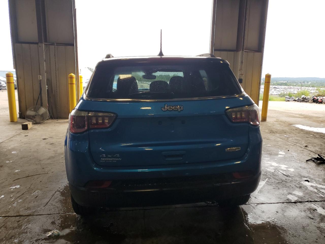 2018 Jeep Compass Latitude VIN: 3C4NJDBB2JT178425 Lot: 69226505