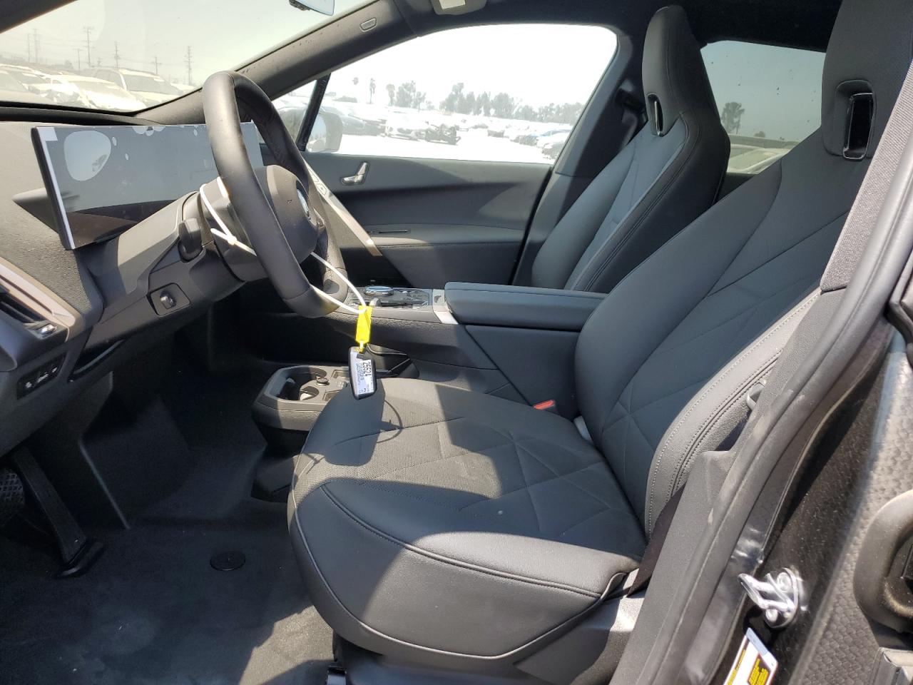 2025 BMW Ix xDrive50 VIN: WB523CF04SCT86511 Lot: 68135475