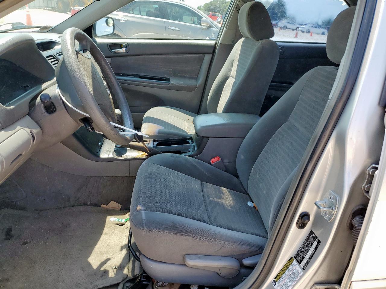 2005 Toyota Camry Le VIN: 4T1BE32KX5U640464 Lot: 69743245