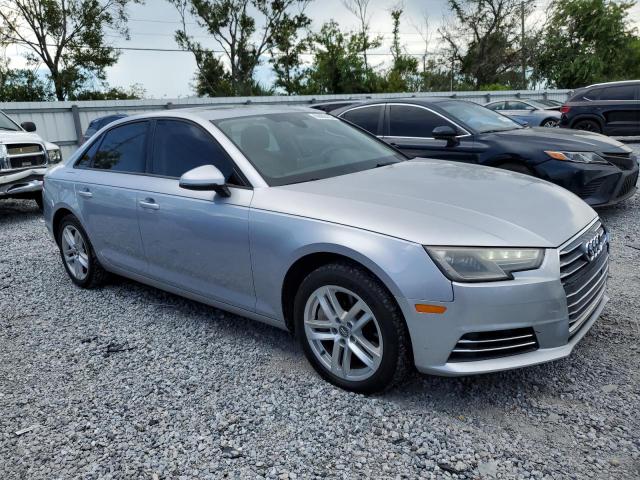 Sedans AUDI A4 2017 Srebrny
