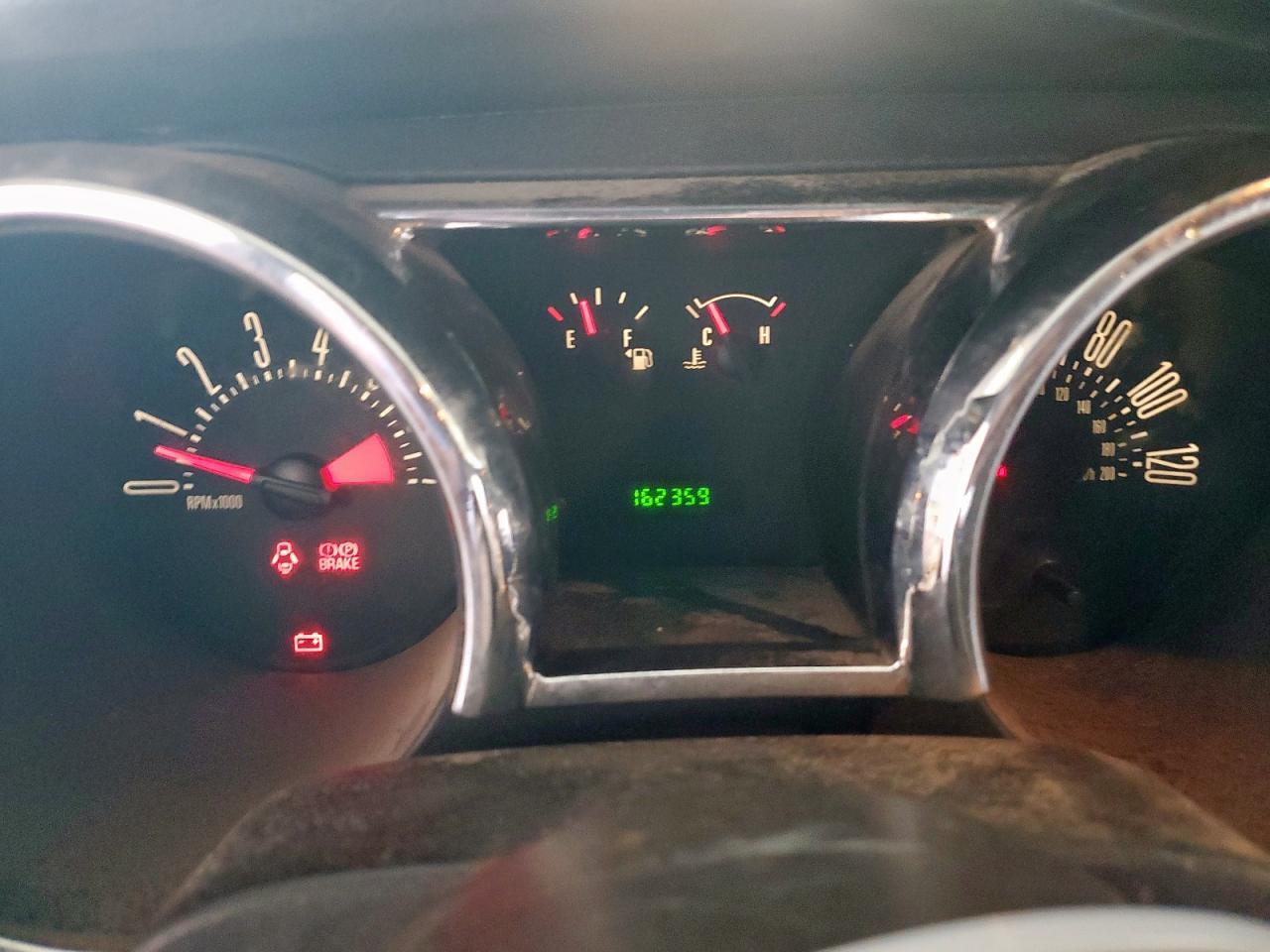 2005 Ford Mustang VIN: 1ZVFT84N555219808 Lot: 68108775