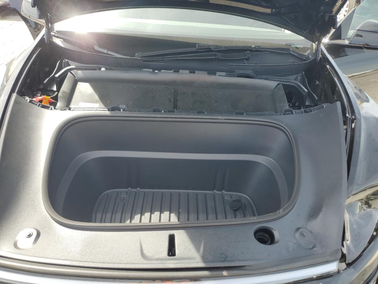 2026 Tesla Model Y VIN: 7SAYGDEE2TA439653 Lot: 70717795