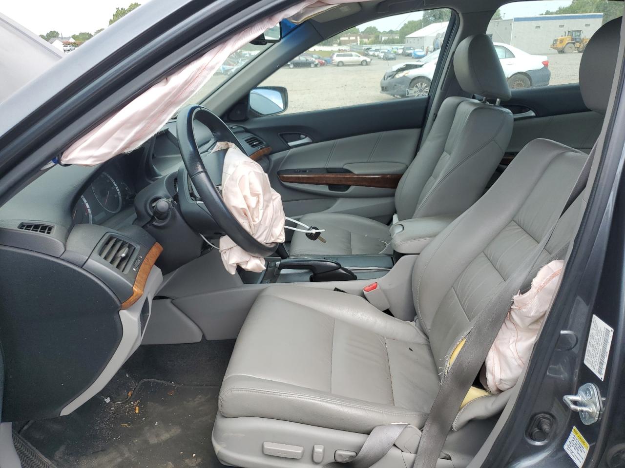 2011 Honda Accord Exl VIN: 1HGCP2F89BA006492 Lot: 68067125