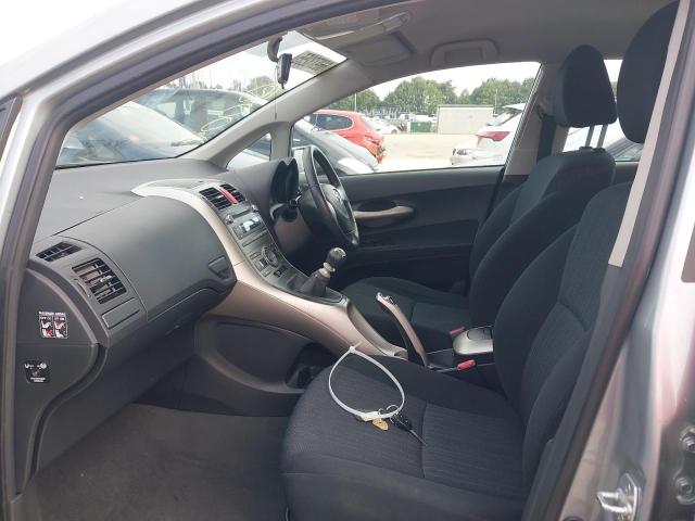 2009 TOYOTA AURIS TR S