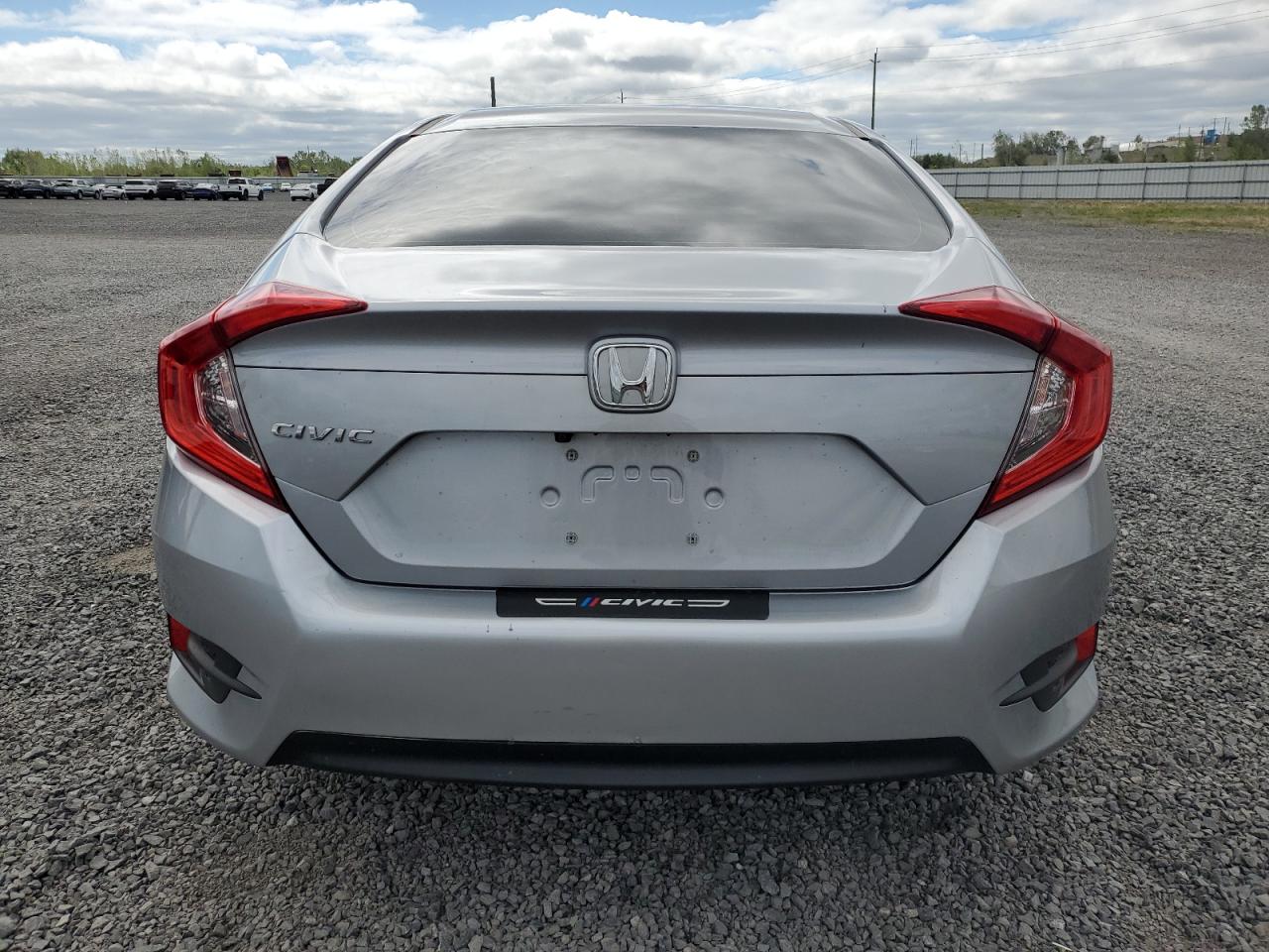 2018 Honda Civic Lx VIN: 2HGFC2F50JH006461 Lot: 70190875