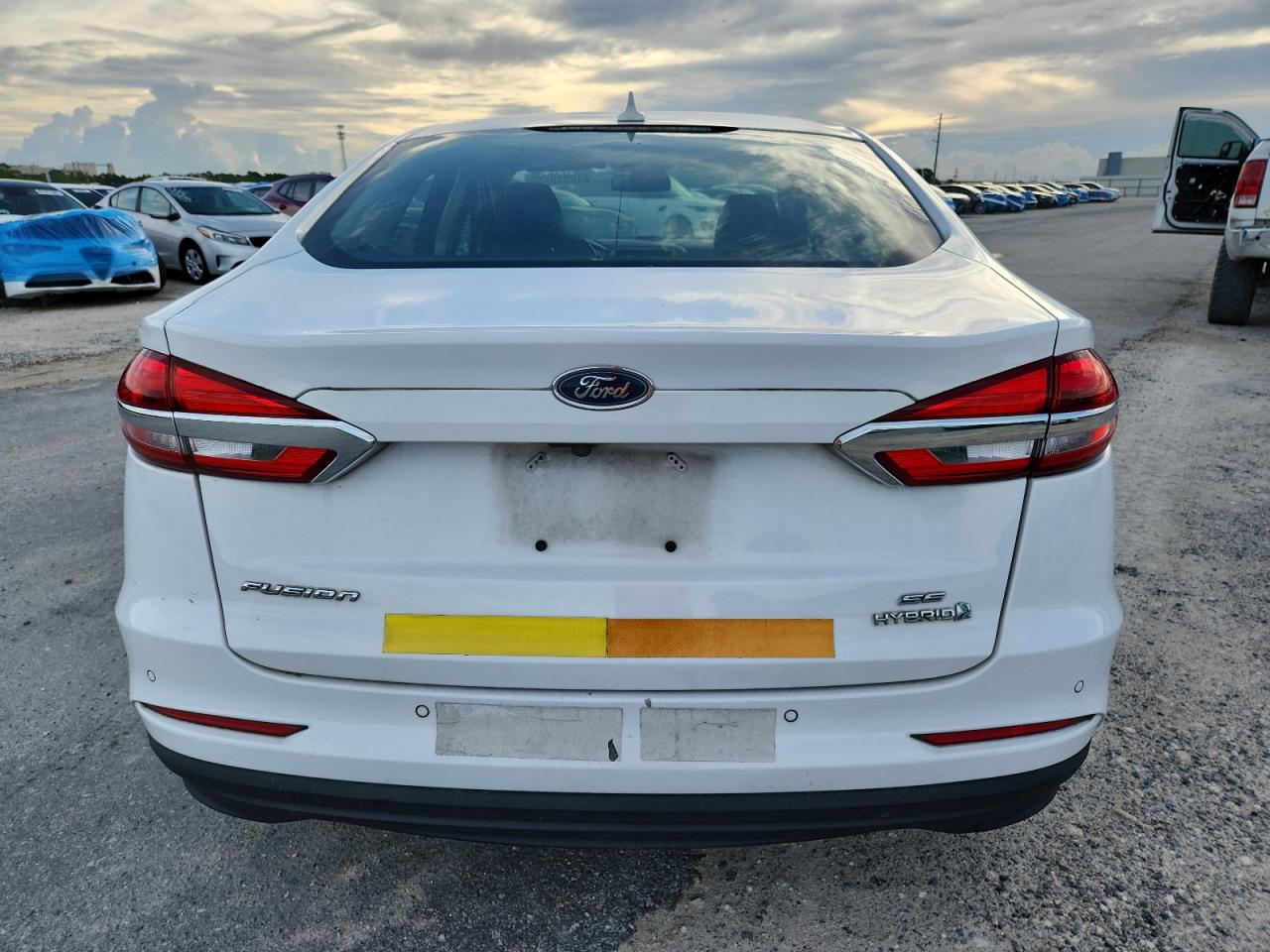 2019 Ford Fusion Se VIN: 3FA6P0LUXKR124841 Lot: 54039975