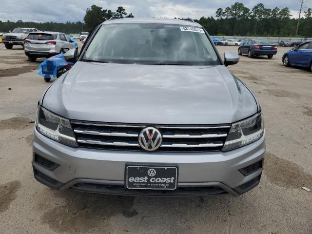  VOLKSWAGEN TIGUAN 2021 Серебристый