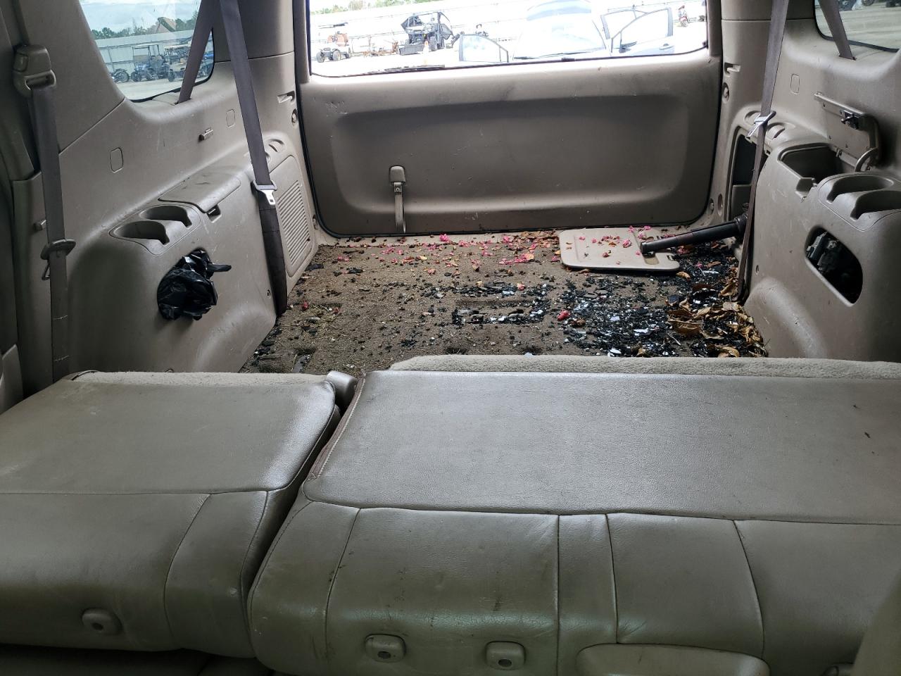 2002 Toyota Sequoia Limited VIN: 5TDZT38A82S077793 Lot: 68464155