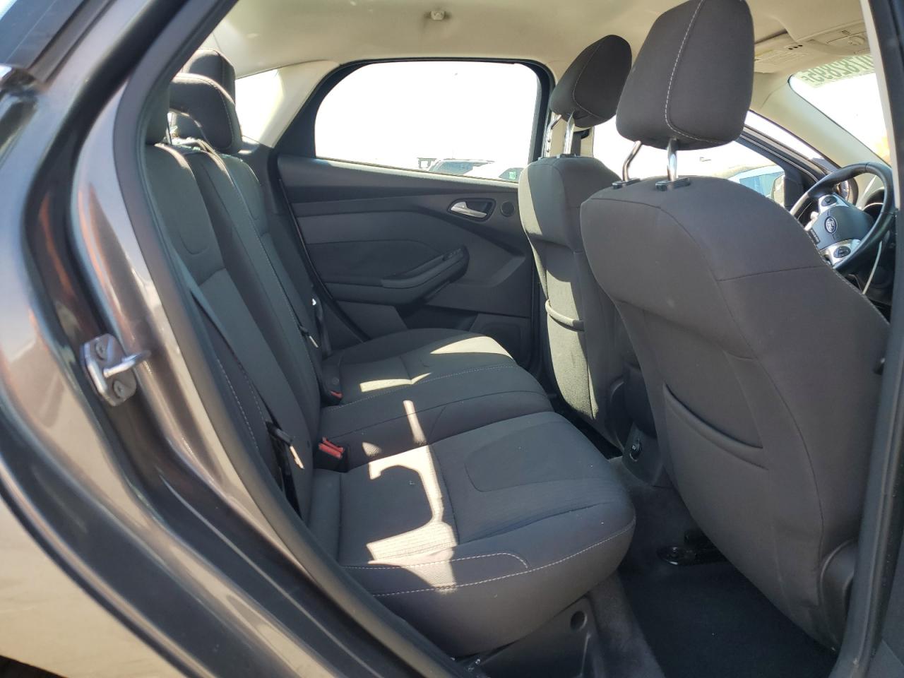 2012 Ford Focus Titanium VIN: 1FAHP3J29CL268036 Lot: 70782895