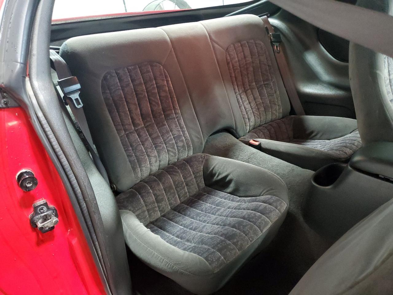 2000 Chevrolet Camaro VIN: 2G1FP22K8Y2111575 Lot: 68168135