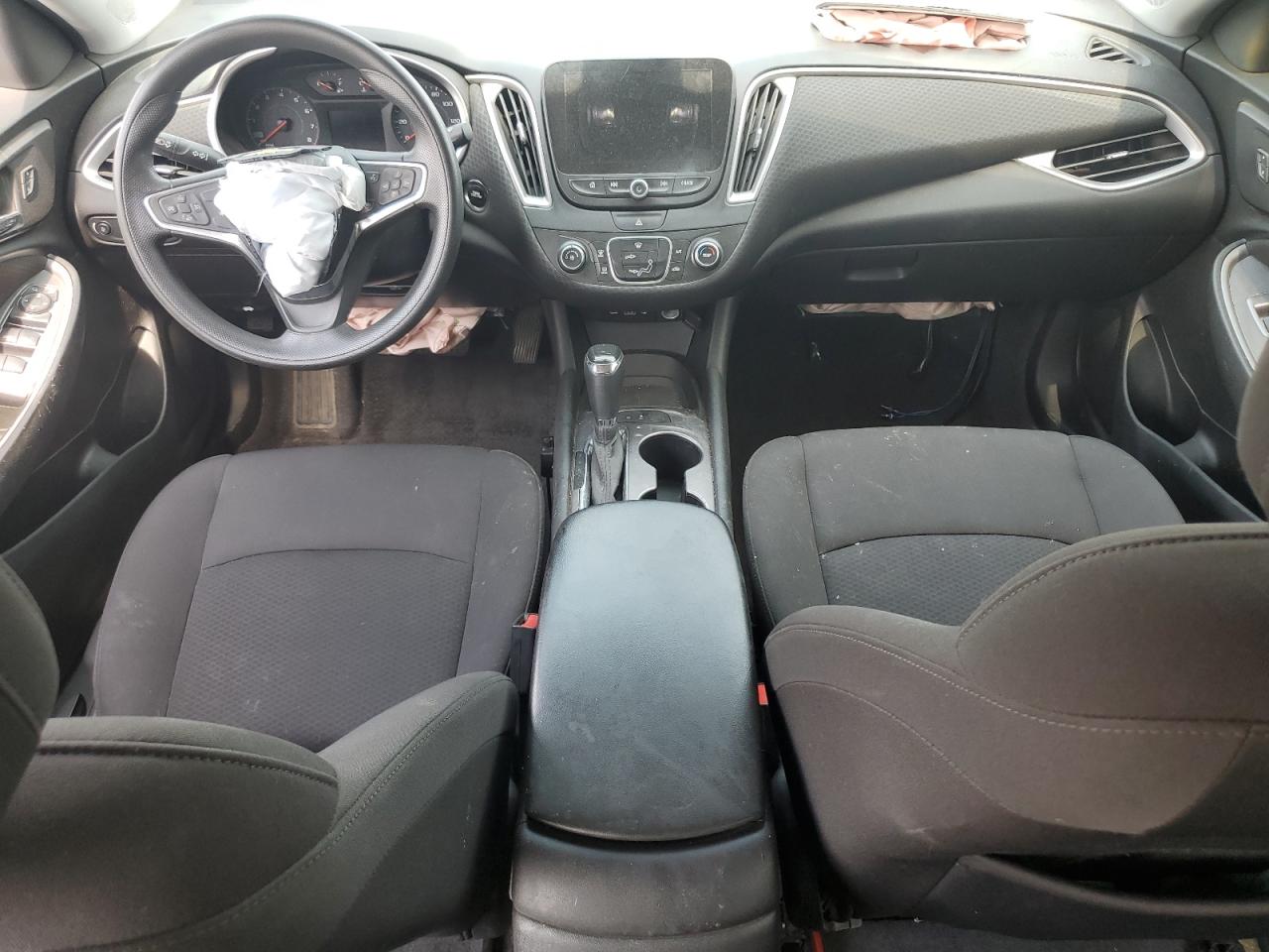 2019 Chevrolet Malibu Ls VIN: 1G1ZB5ST1KF222240 Lot: 68495315