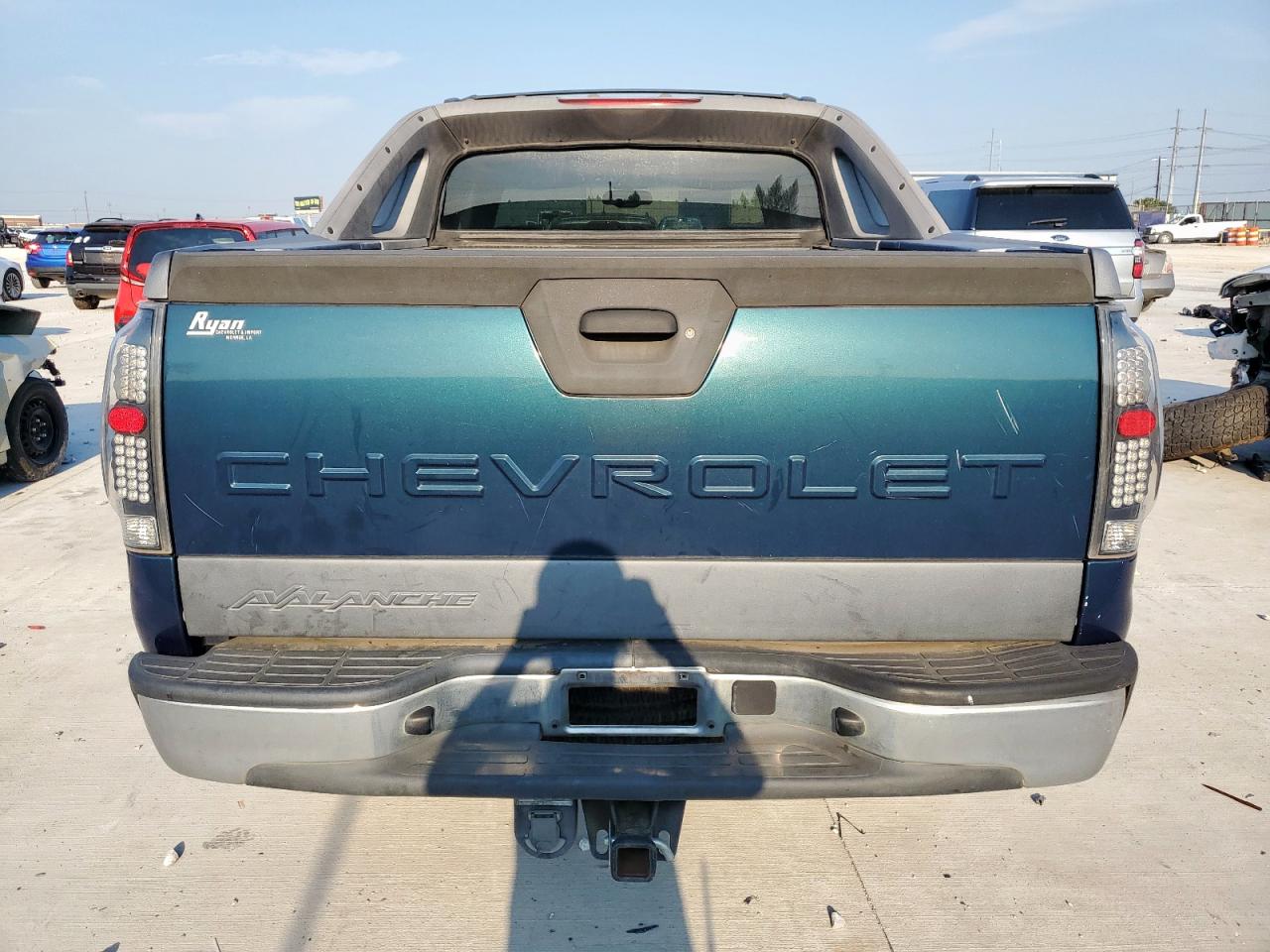 2005 Chevrolet Avalanche C1500 VIN: 3GNEC12Z95G268845 Lot: 70272375