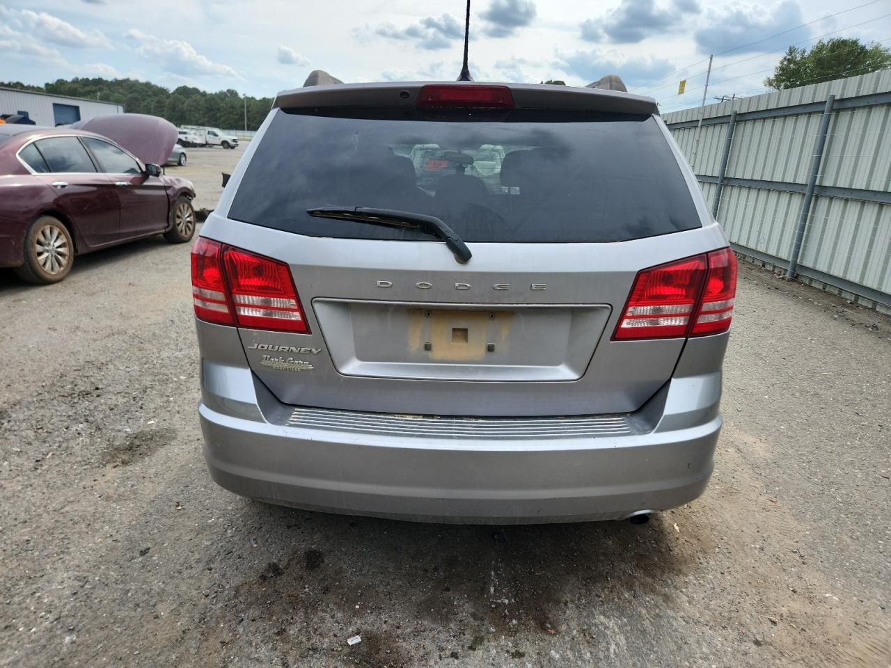 2018 Dodge Journey Se VIN: 3C4PDCAB9JT352695 Lot: 70736385
