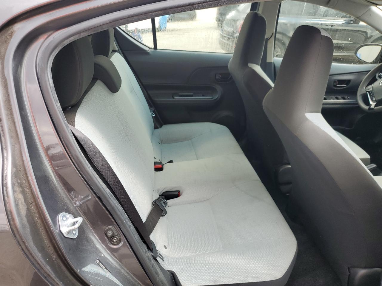 2018 Toyota Prius C VIN: JTDKDTB33J1601579 Lot: 67804475