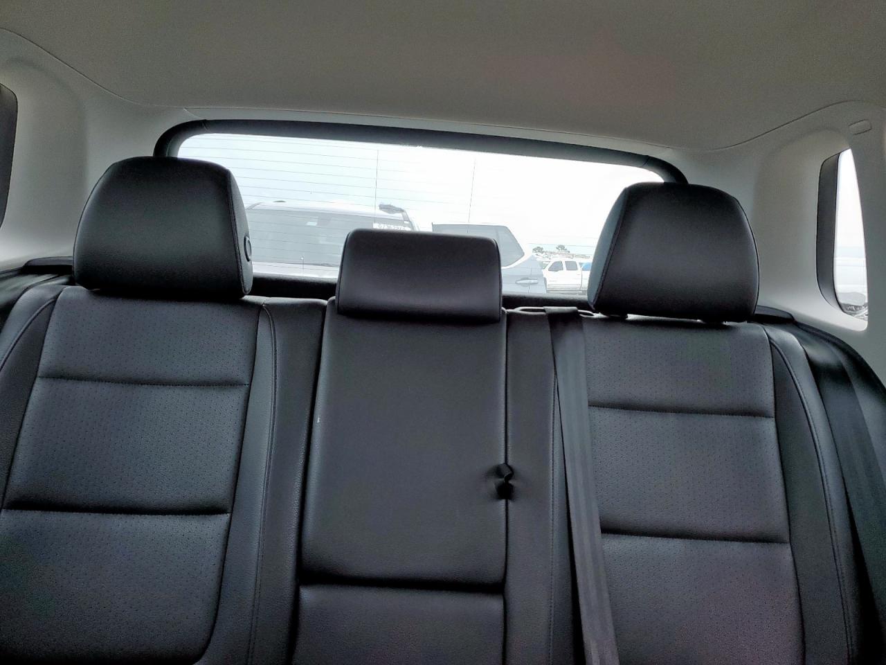 2017 Volkswagen Tiguan S VIN: WVGAV7AX4HK003957 Lot: 66892495