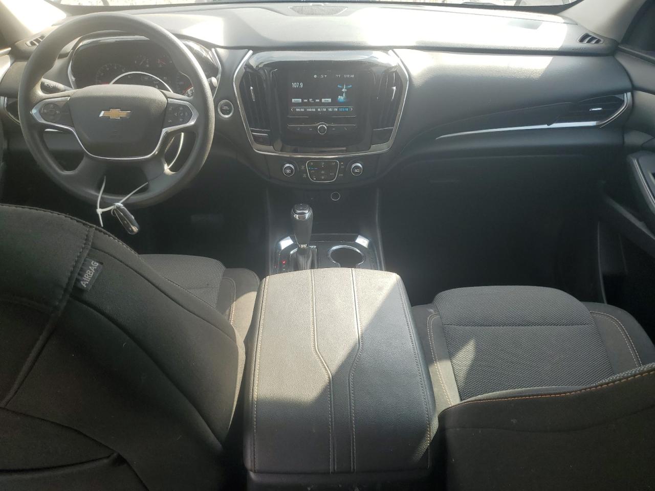 2018 Chevrolet Traverse Ls VIN: 1GNEVFKW5JJ153259 Lot: 68849945