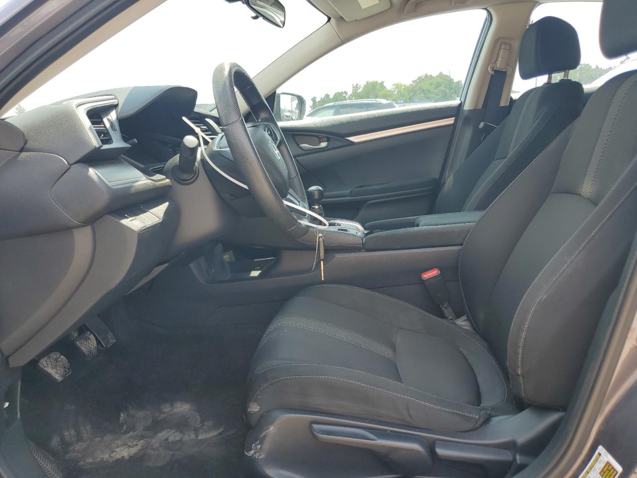 2018 Honda Civic Lx VIN: 19XFC2E57JE002404 Lot: 68365565