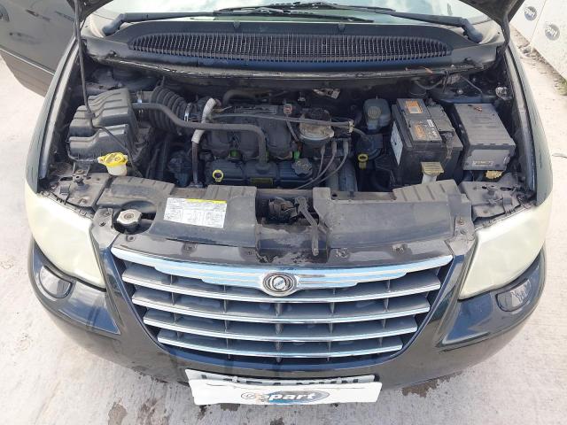 2005 CHRYSLER GRAND VOYA