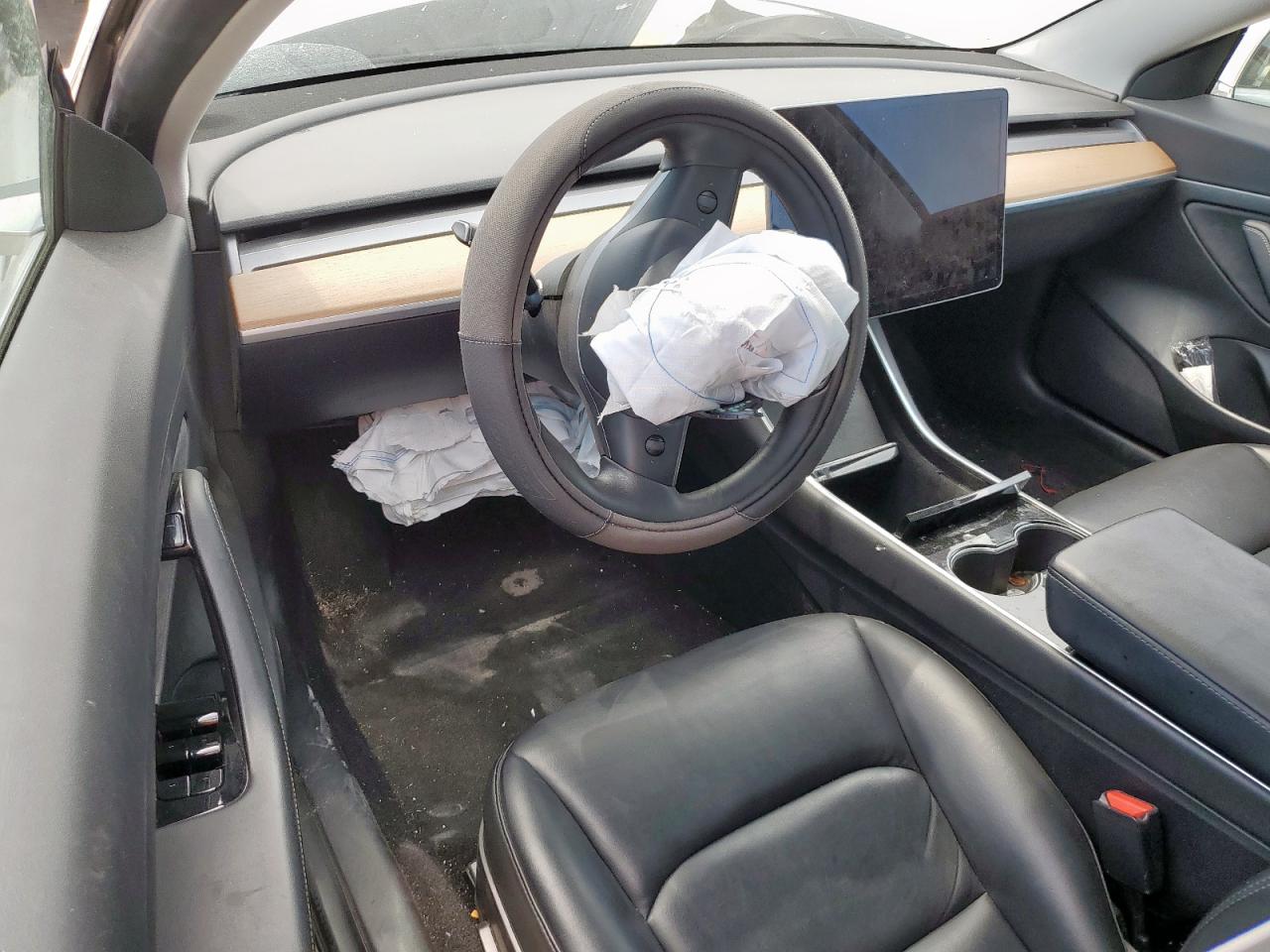 2020 Tesla Model 3 VIN: 5YJ3E1EAXLF504938 Lot: 68574035