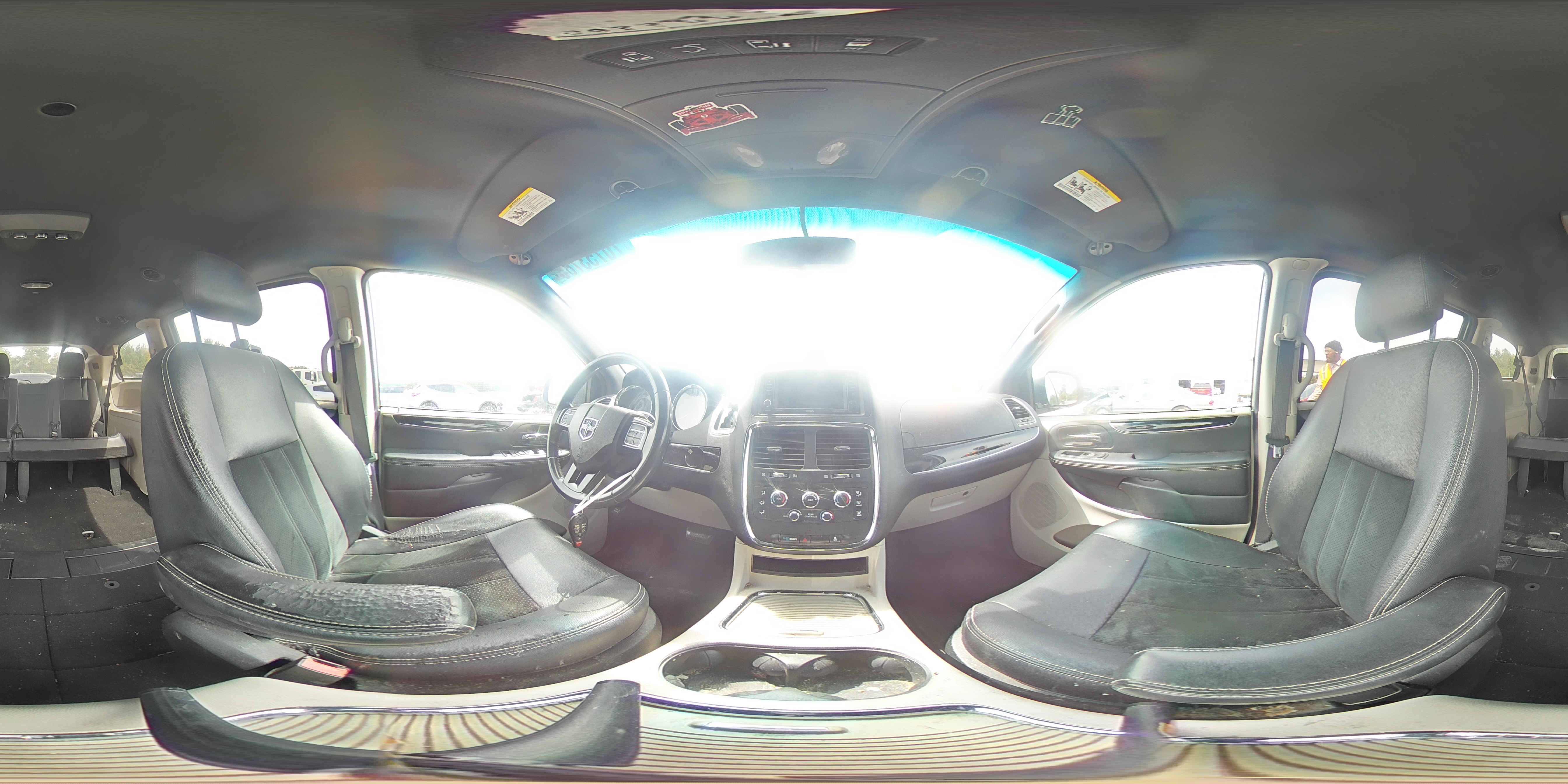 2017 Dodge Grand Caravan Sxt VIN: 2C4RDGCG9HR599866 Lot: 70753785