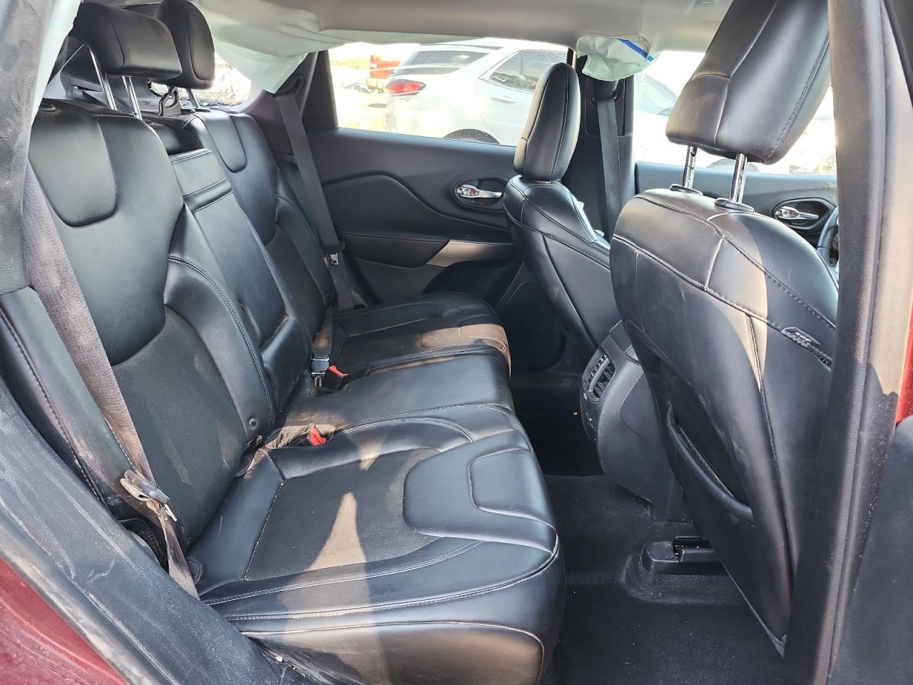 2019 Jeep Cherokee Latitude Plus VIN: 1C4PJMLX5KD317229 Lot: 68182795