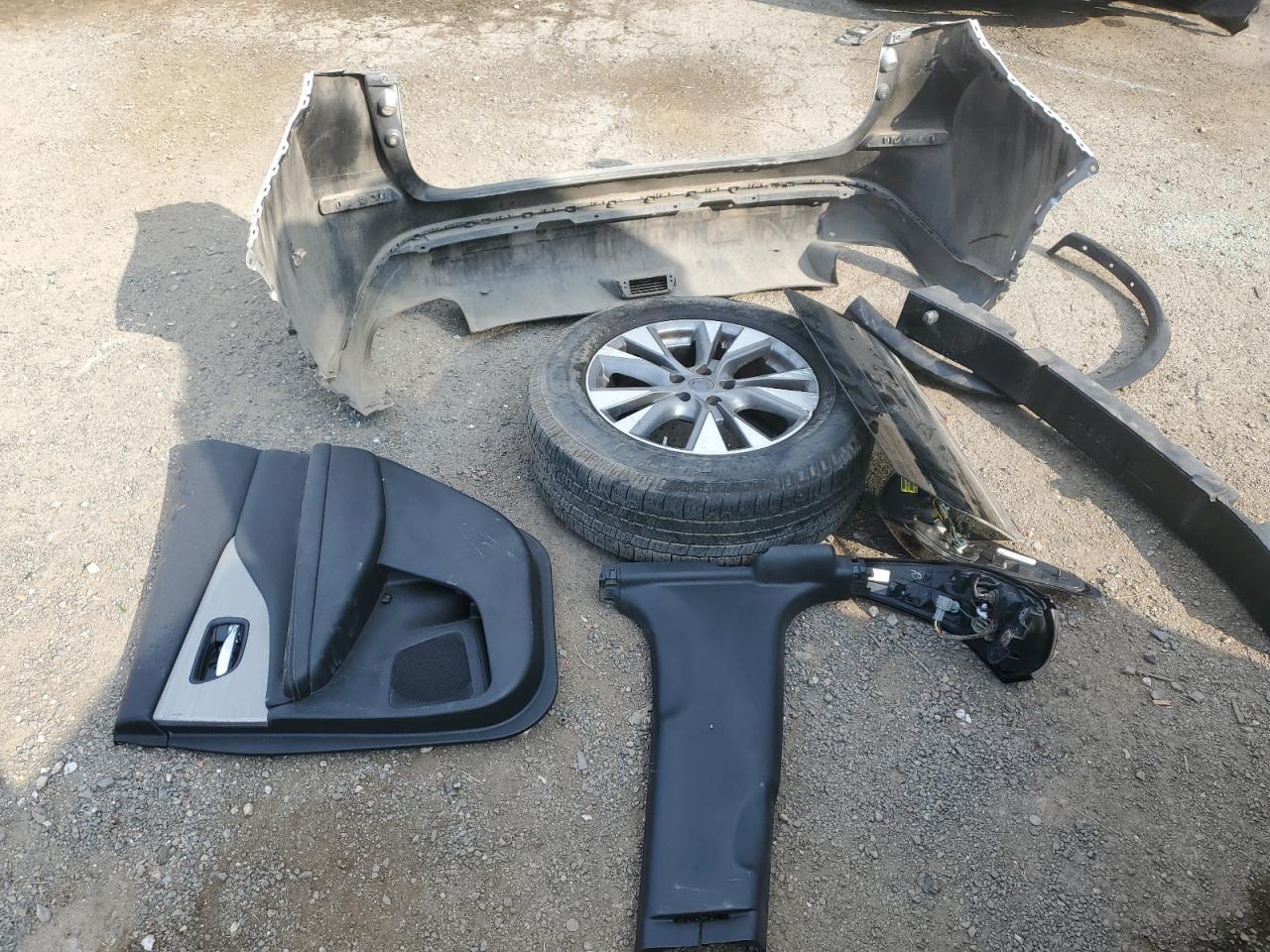 2018 Nissan Murano S VIN: 5N1AZ2MG2JN117575 Lot: 69819505