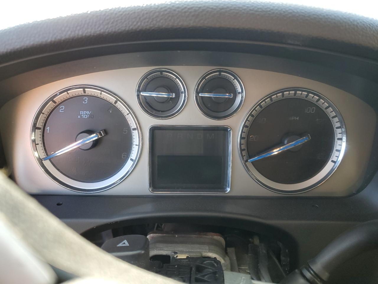 2007 Cadillac Escalade Luxury VIN: 1GYFK63847R205104 Lot: 70119965