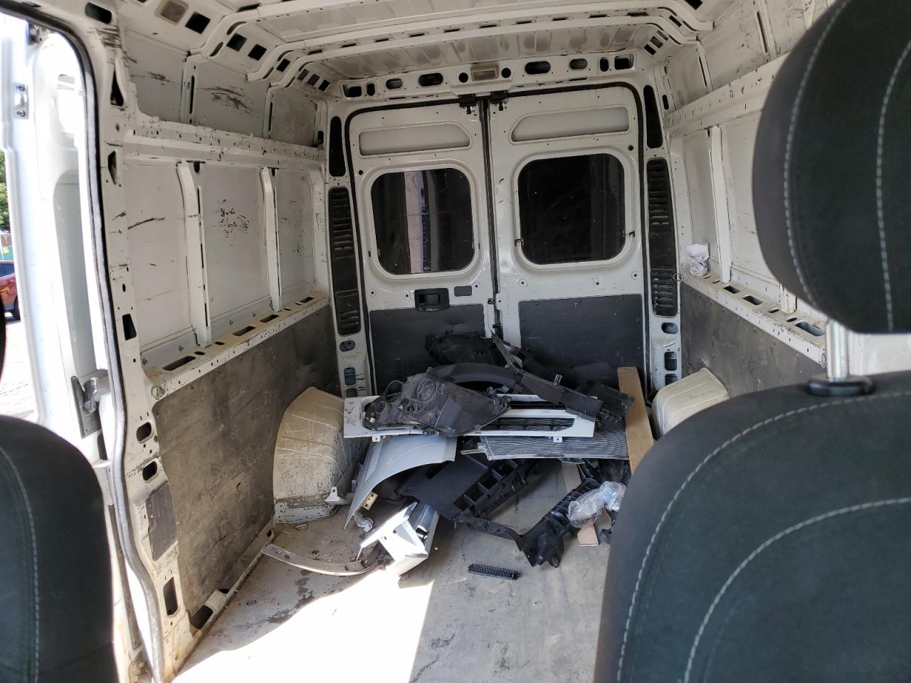 2014 Ram Promaster 2500 2500 High VIN: 3C6TRVDG3EE118380 Lot: 67244385