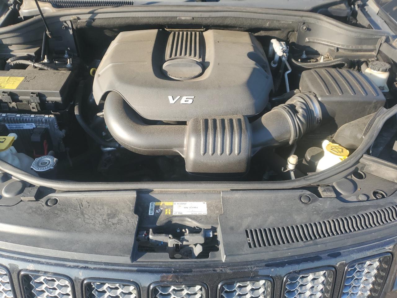 1C4RJFAG6FC742252 2015 Jeep Grand Cherokee Laredo