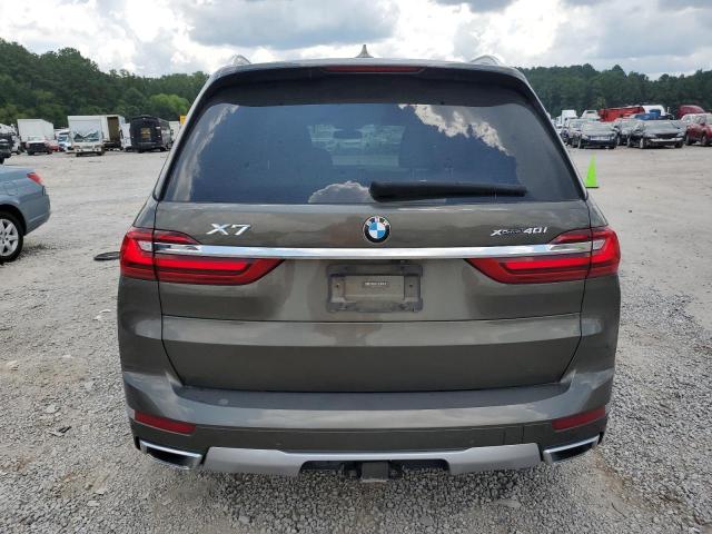  BMW X7 2020 Зеленый