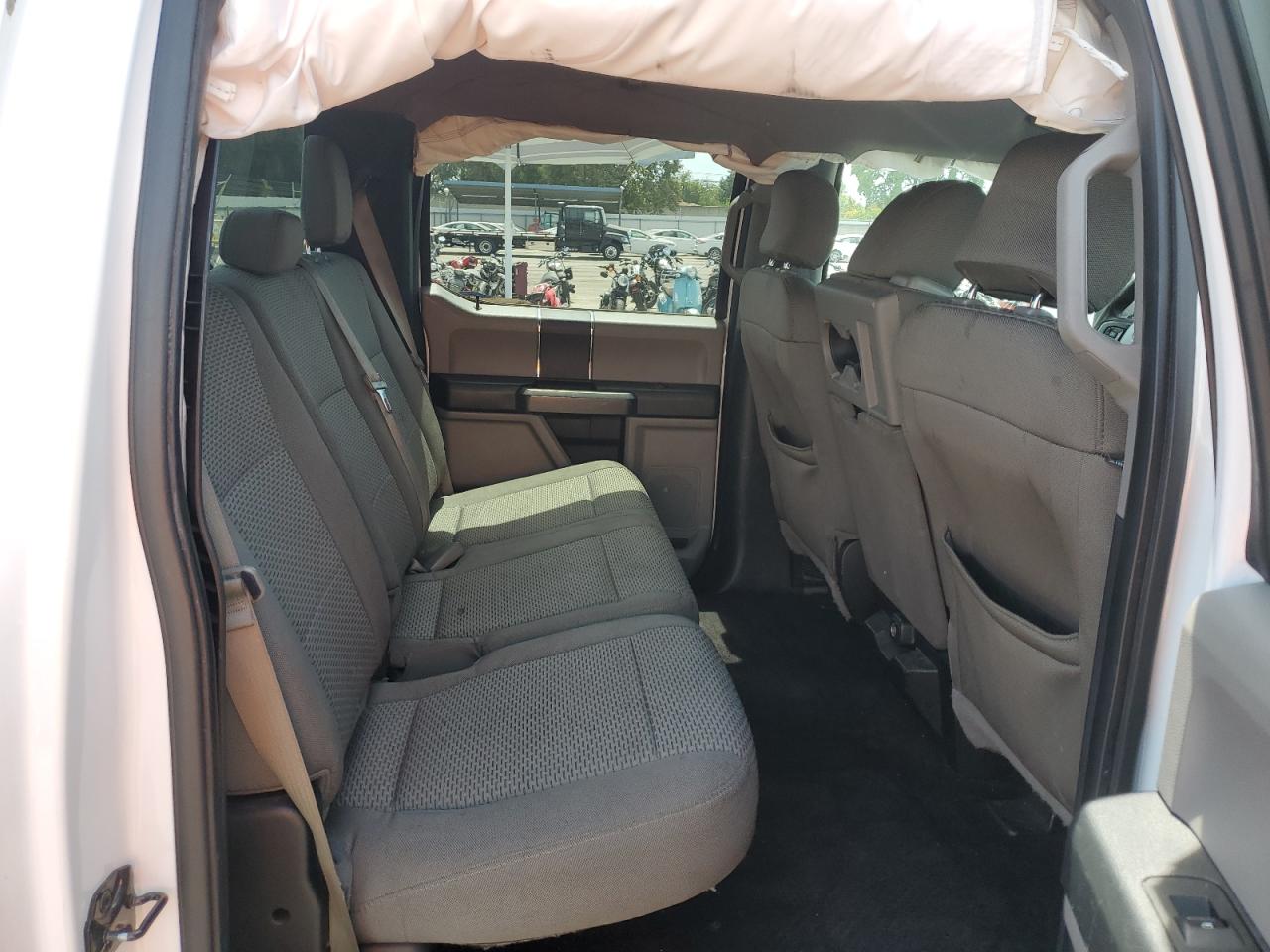 2016 Ford F150 Supercrew VIN: 1FTEW1CG2GKD01404 Lot: 70130405