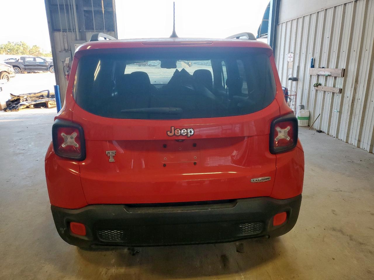 2016 Jeep Renegade Latitude VIN: ZACCJABT1GPE28171 Lot: 70384975