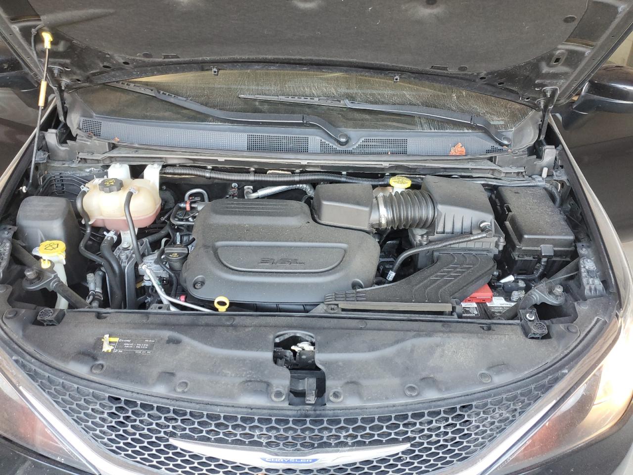 2020 Chrysler Voyager Lxi VIN: 2C4RC1DG8LR262421 Lot: 67603585