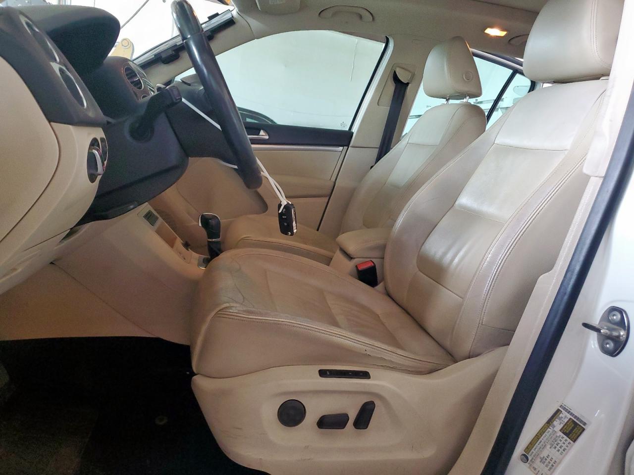 2012 Volkswagen Tiguan S VIN: WVGAV7AX9CW529969 Lot: 70628255