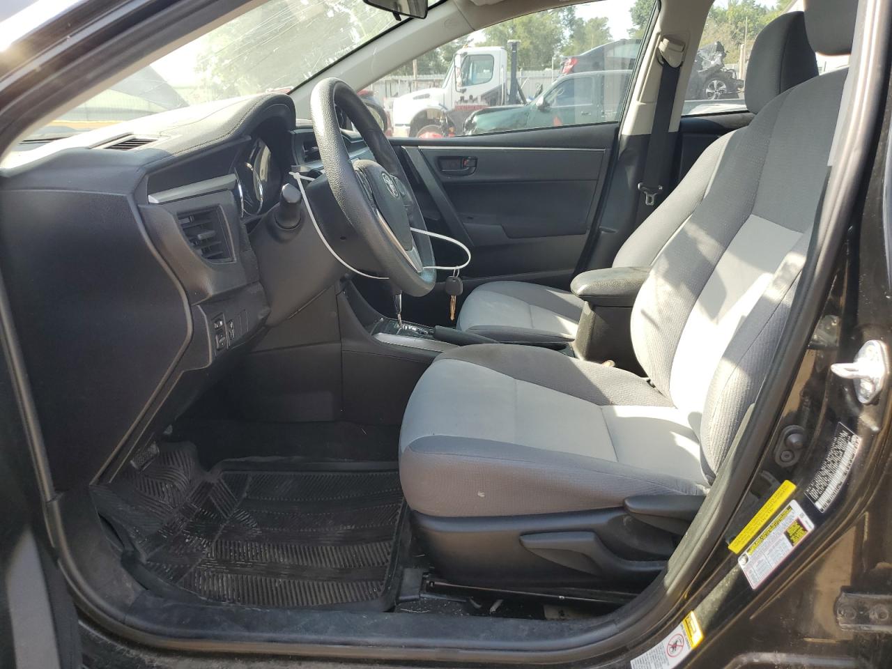 2016 Toyota Corolla L VIN: 5YFBURHE5GP414442 Lot: 68540445