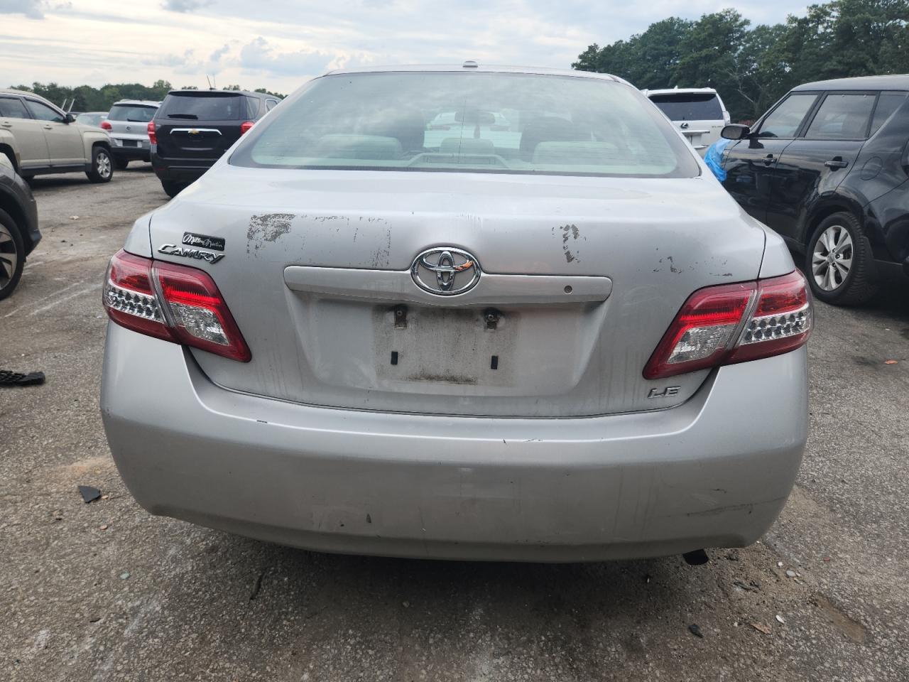 2010 Toyota Camry Base VIN: 4T1BF3EK3AU088938 Lot: 70425355