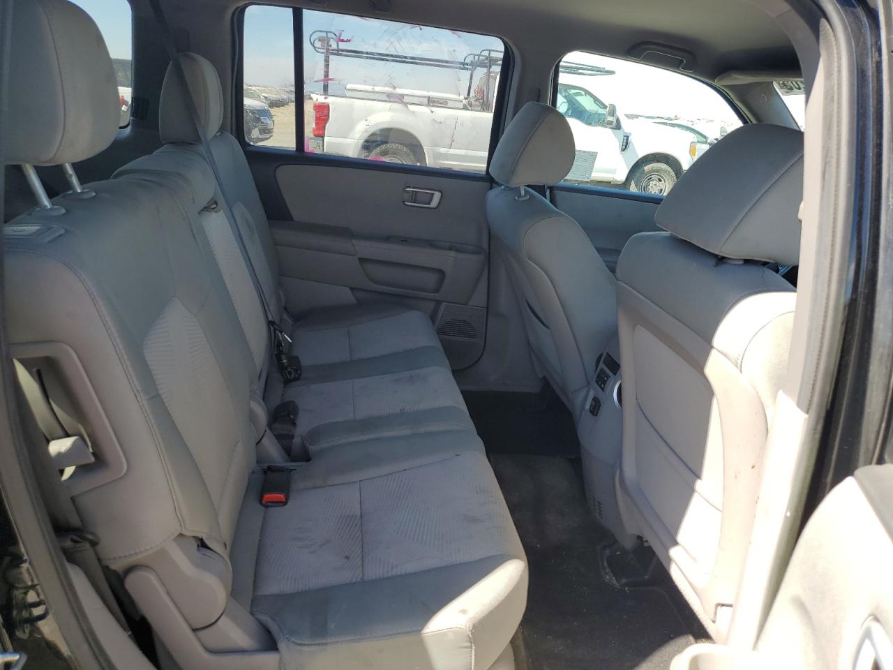 2015 Honda Pilot Lx VIN: 5FNYF4H23FB004357 Lot: 66640265