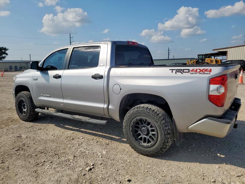  TOYOTA TUNDRA 2018 Серебристый