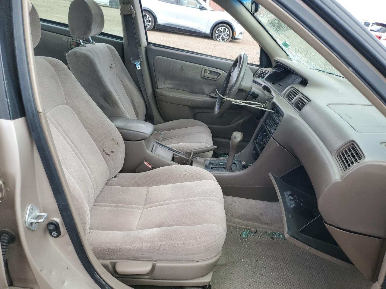 1999 Toyota Camry Ce VIN: 4T1BG22K0XU436893 Lot: 70186445