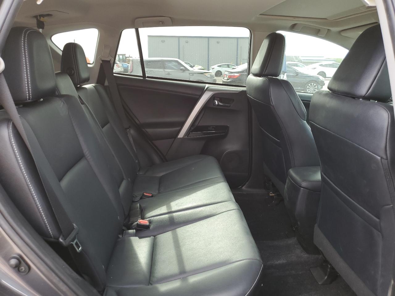 2017 Toyota Rav4 Limited VIN: 2T3DFREV7HW570450 Lot: 69884985