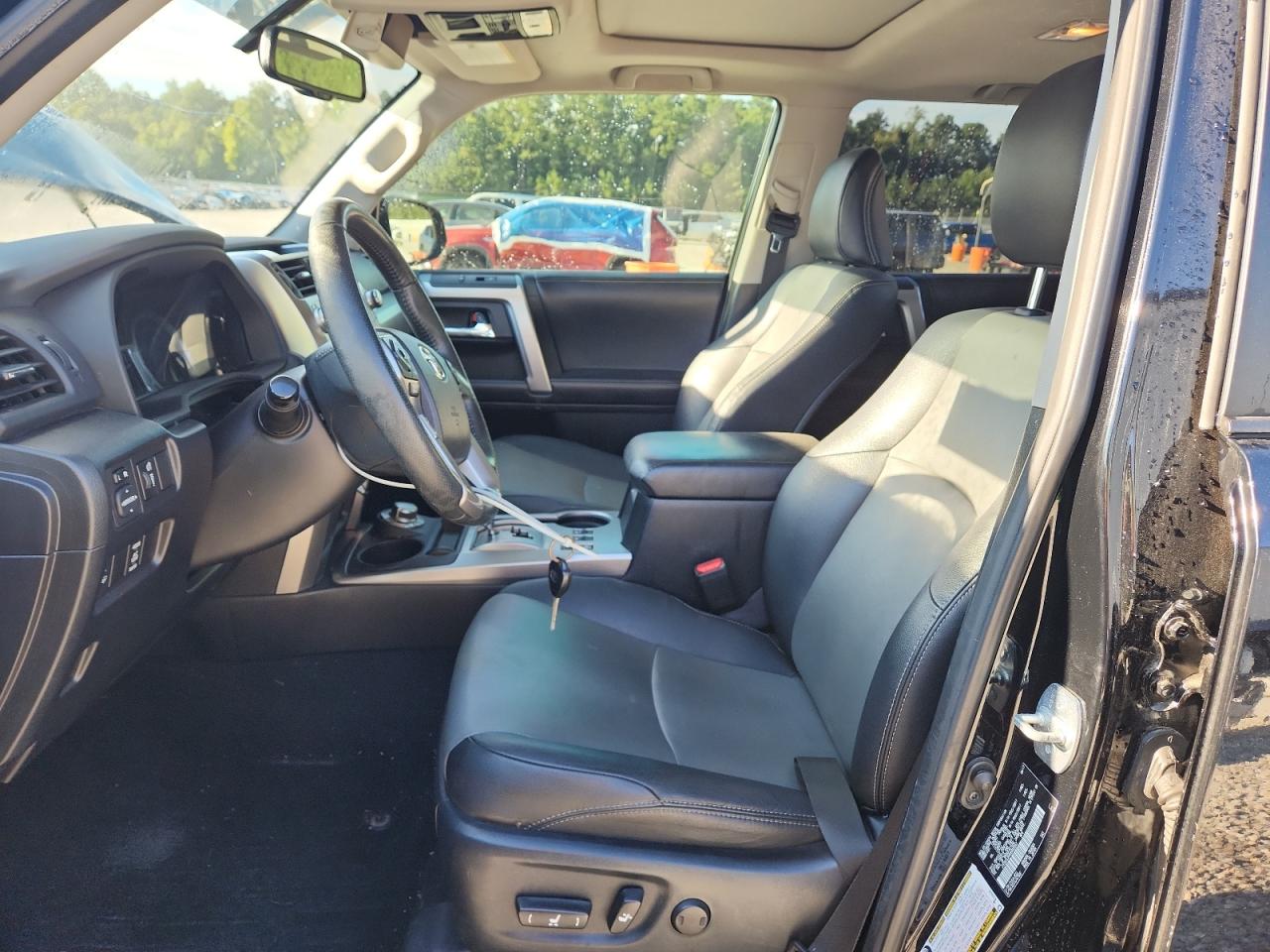 2017 Toyota 4Runner Sr5/Sr5 Premium VIN: JTEBU5JR4H5465267 Lot: 70698205