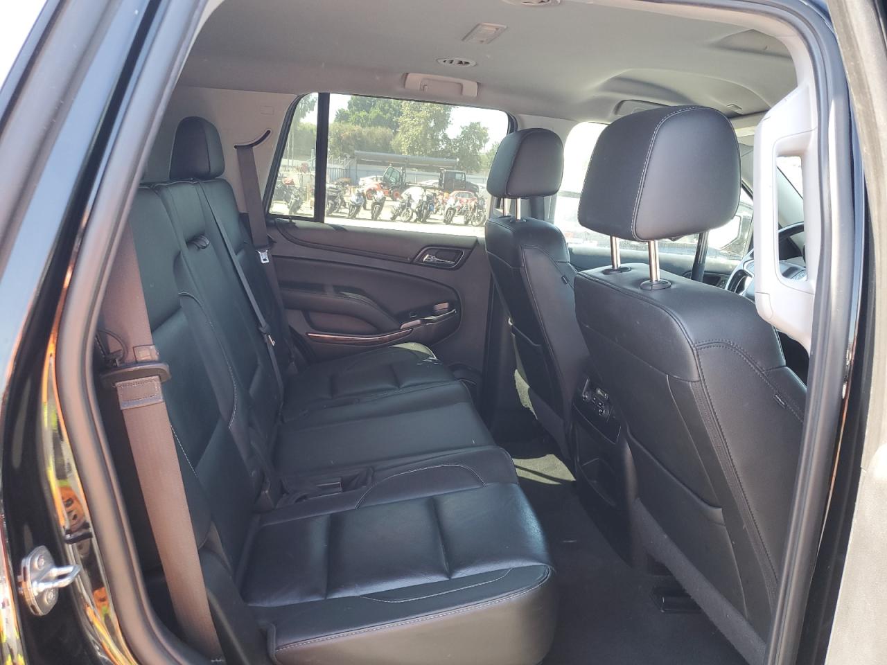 2019 Chevrolet Tahoe C1500 Lt VIN: 1GNSCBKC2KR161992 Lot: 66086405