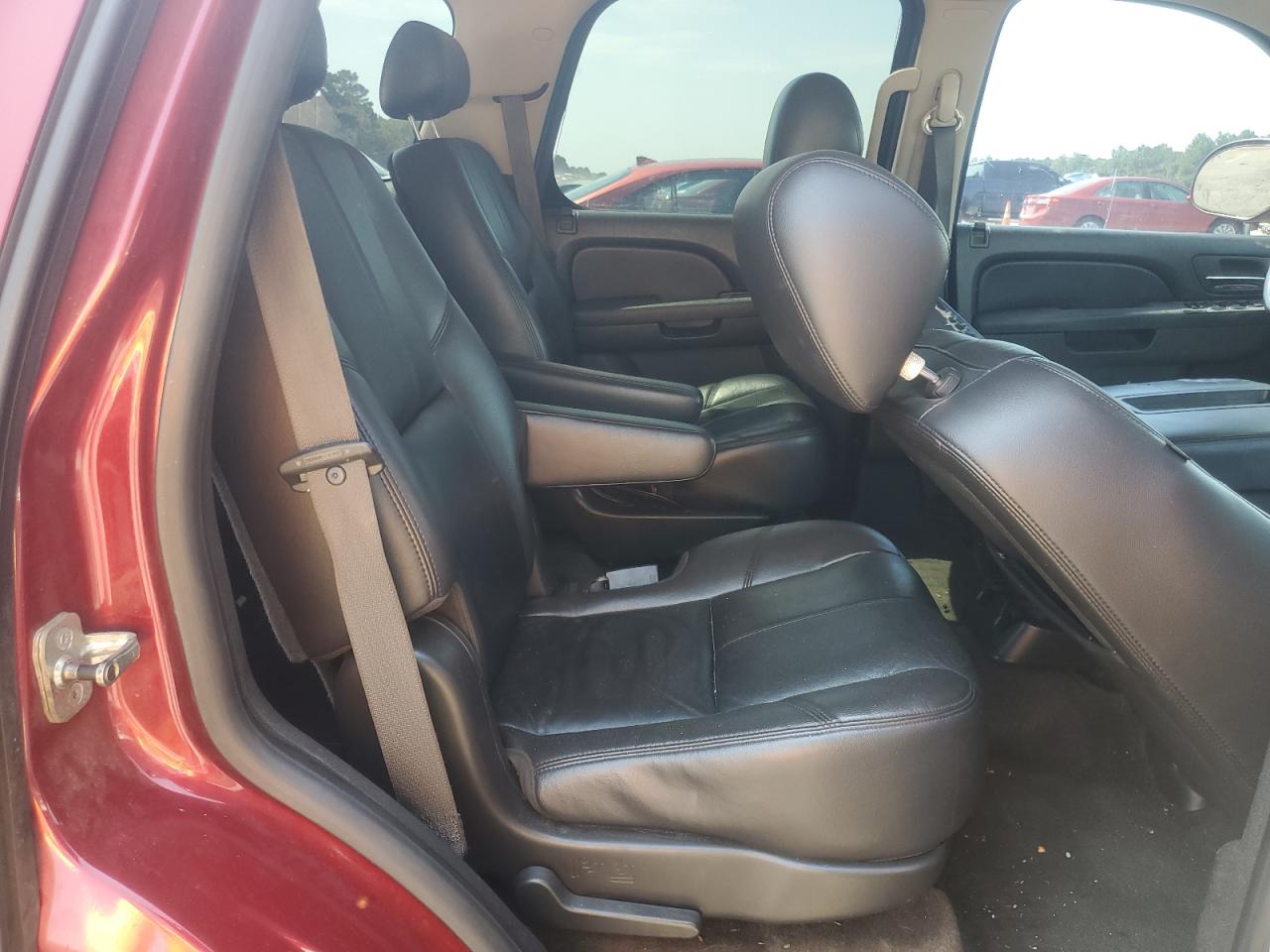 2010 Chevrolet Tahoe C1500 Lt VIN: 1GNUCBE02AR203005 Lot: 70588345