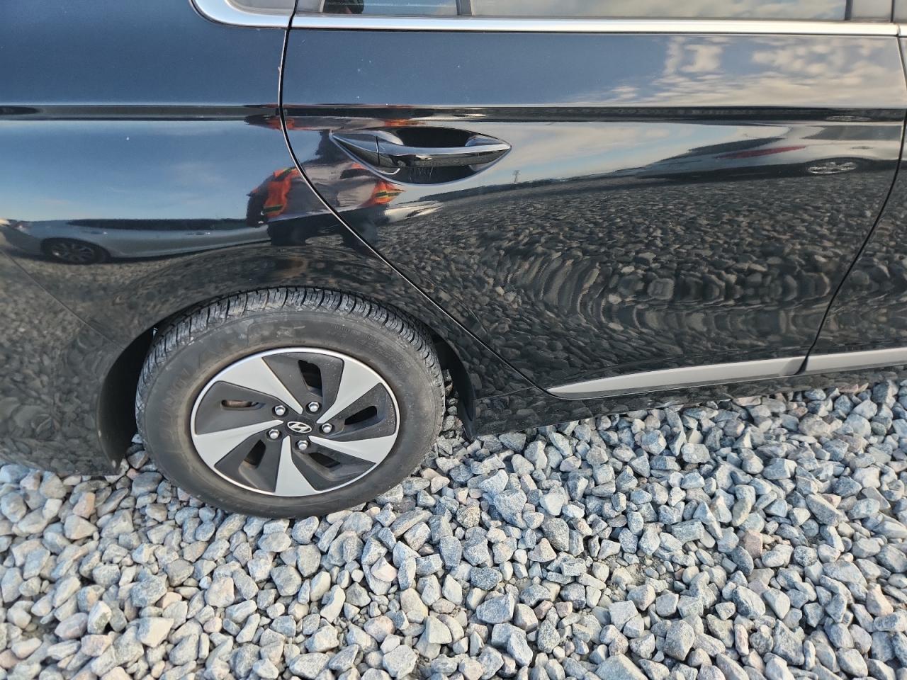 2017 Hyundai Ioniq Sel VIN: KMHC75LC1HU048084 Lot: 69009745