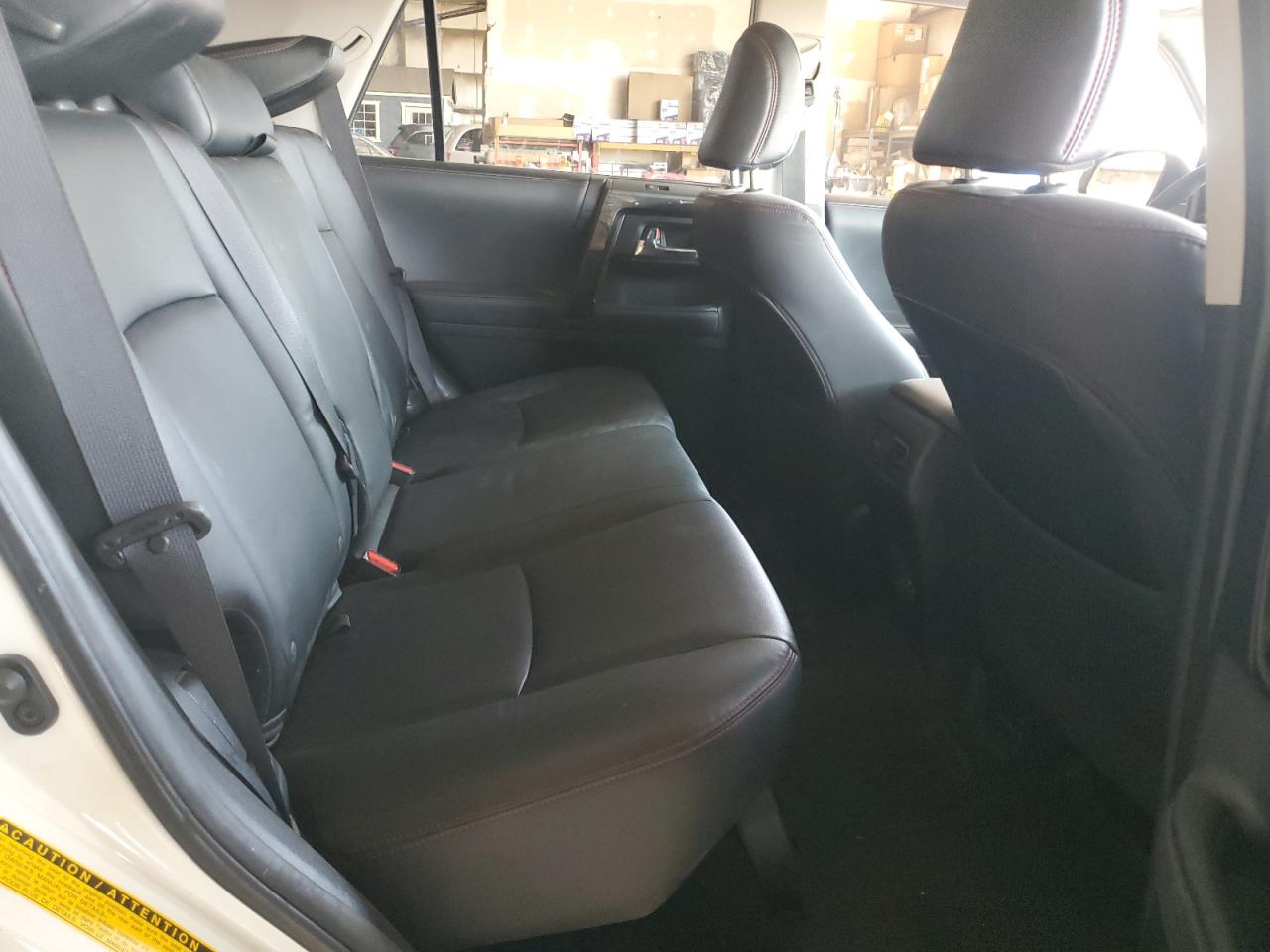 2020 Toyota 4Runner Sr5/Sr5 Premium VIN: JTEBU5JR1L5834854 Lot: 68382835