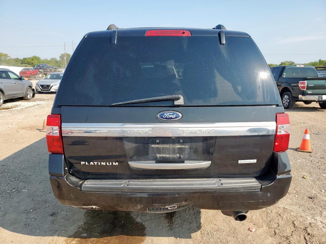 2015 Ford Expedition Platinum VIN: 1FMJU1LT7FEF30316 Lot: 70195545