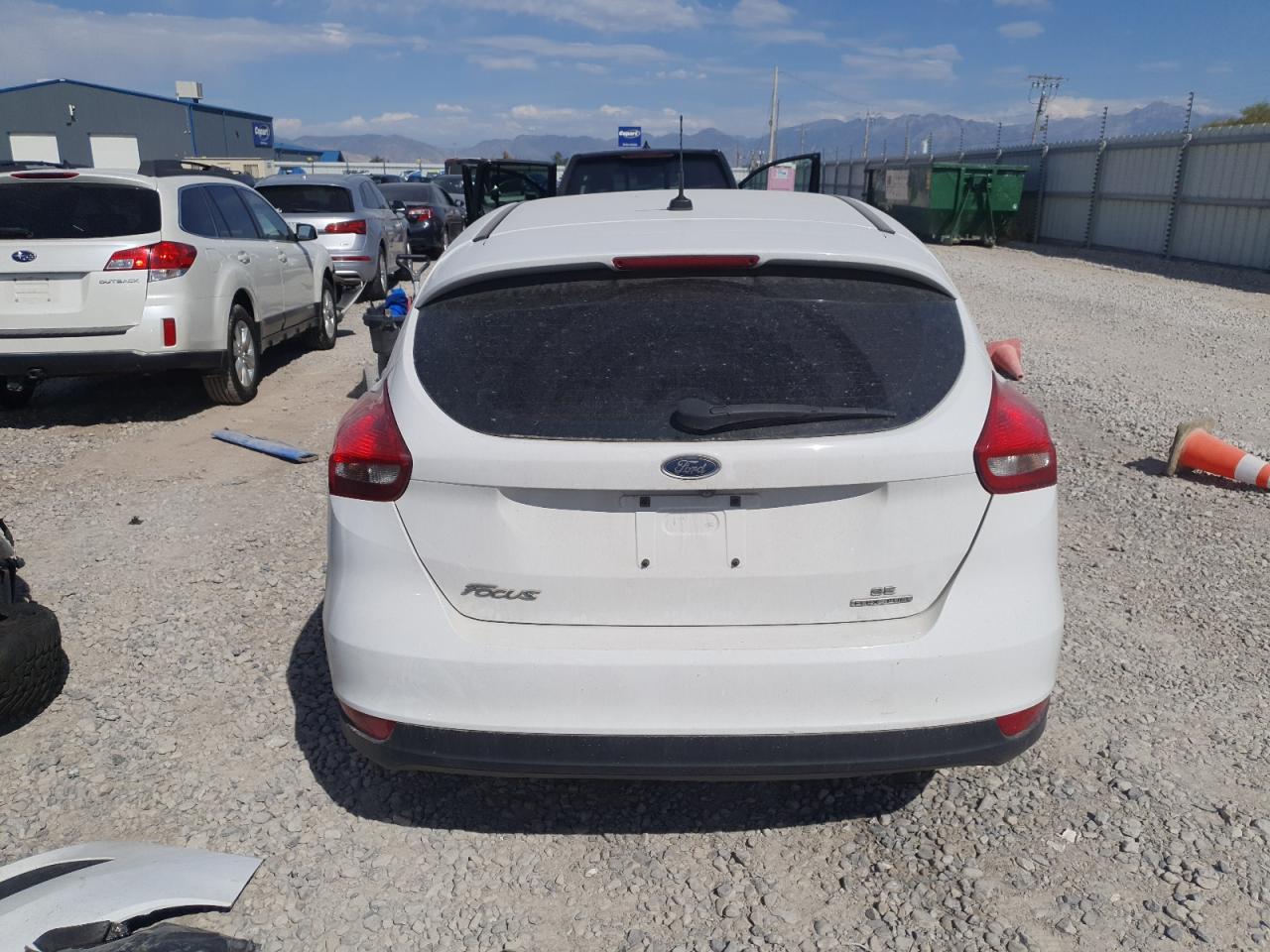 2015 Ford Focus Se VIN: 1FADP3K26FL276628 Lot: 69465795