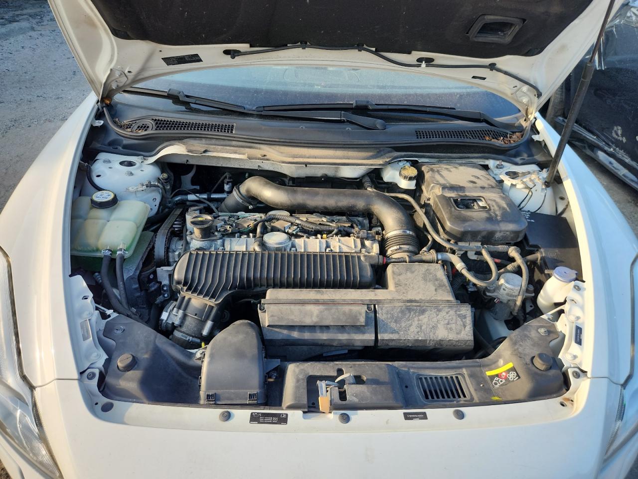 2011 Volvo C70 T5 VIN: YV1672MC1BJ108804 Lot: 69365575