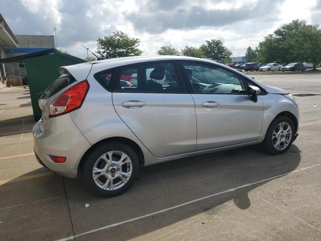 Hatchbacks FORD FIESTA 2015 Silver