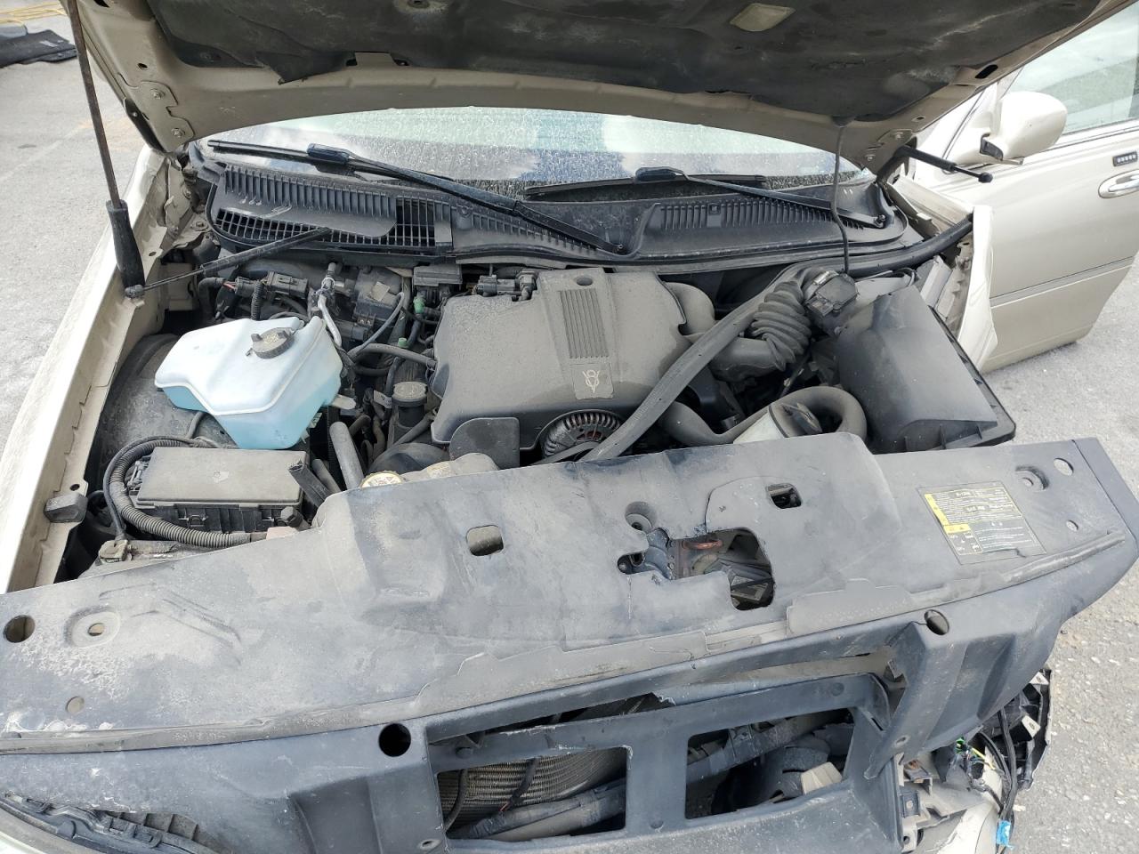 2004 Lincoln Town Car Executive VIN: 1LNHM81W84Y629940 Lot: 67629965